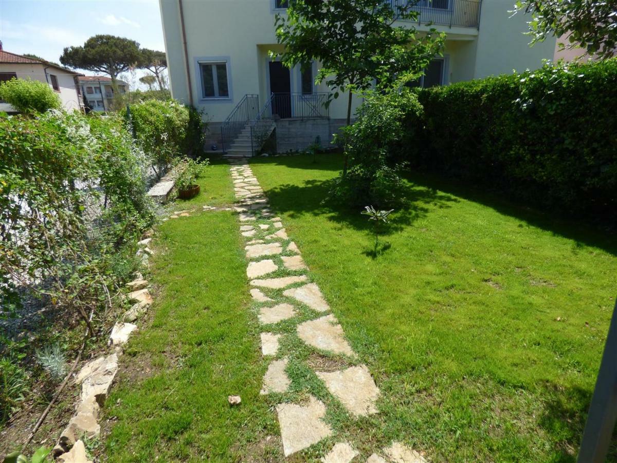 Complesso Primavera Tirrenia Esterno foto